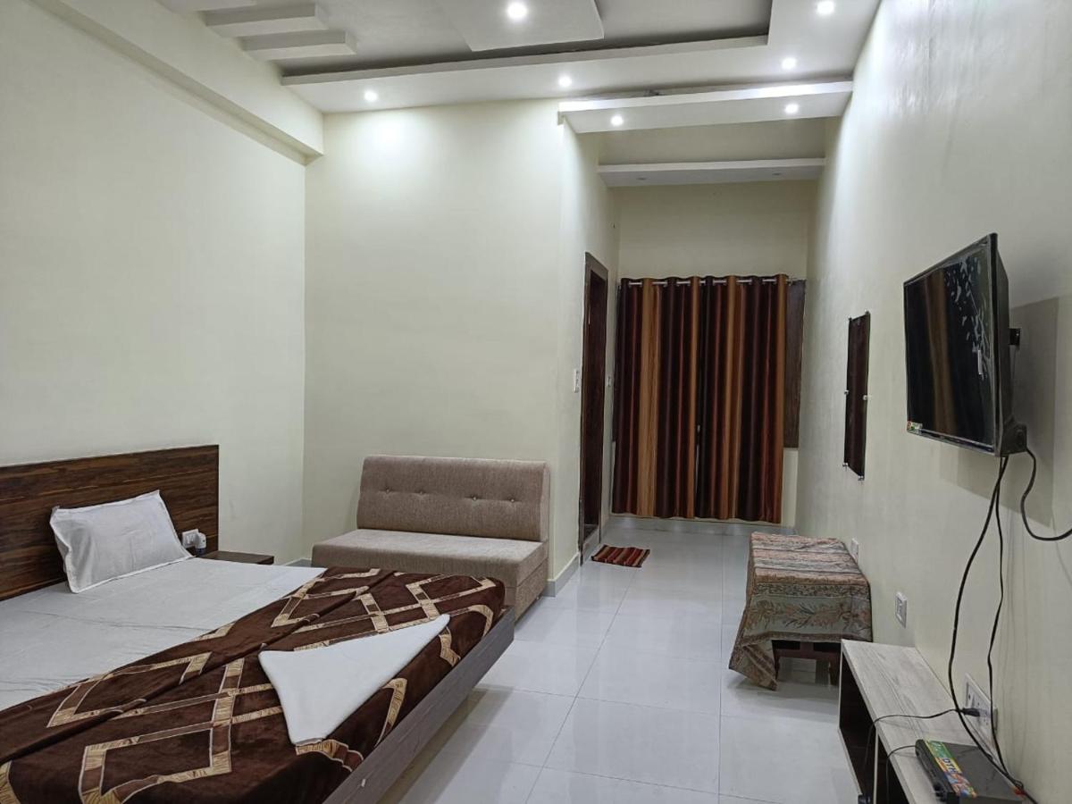 Hotel Parag Palace Jabalpur Exterior foto